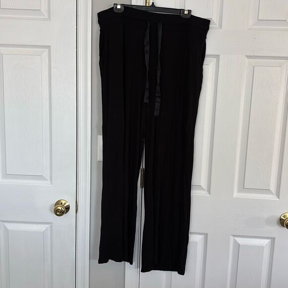 torrid Other - Torrid super soft knit black sleep pants size 2 C10-4